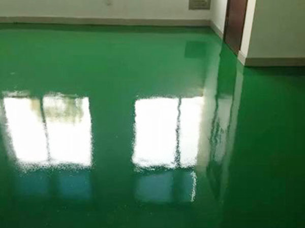 關于兩個因素決定環氧地坪施工質量